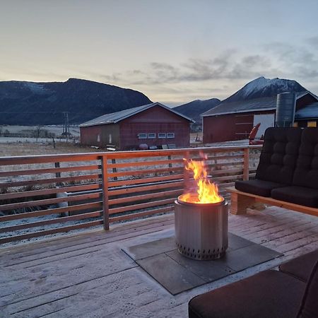 Arctic Lodge Tromvik With Jacuzzi ترومسو المظهر الخارجي الصورة